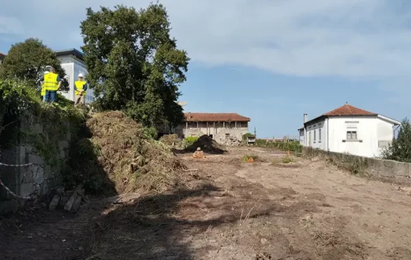 Essence inicia obras